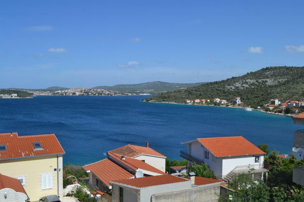 Holiday Apartments Lucic - Feels Like Home, Away From Home Razanj Exterior photo
