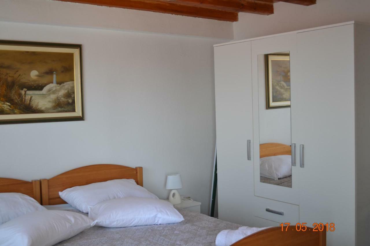 Holiday Apartments Lucic - Feels Like Home, Away From Home Razanj Exterior photo